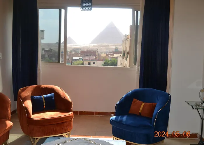 Golden Pyramids Inn